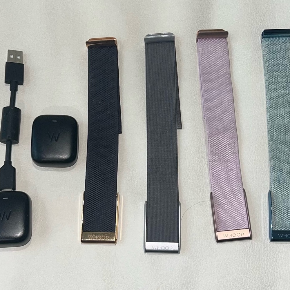 Whoop 4.0 Bands/Batteries - Luxe Black, Grey Hydroknit, Mindful pink, Ice